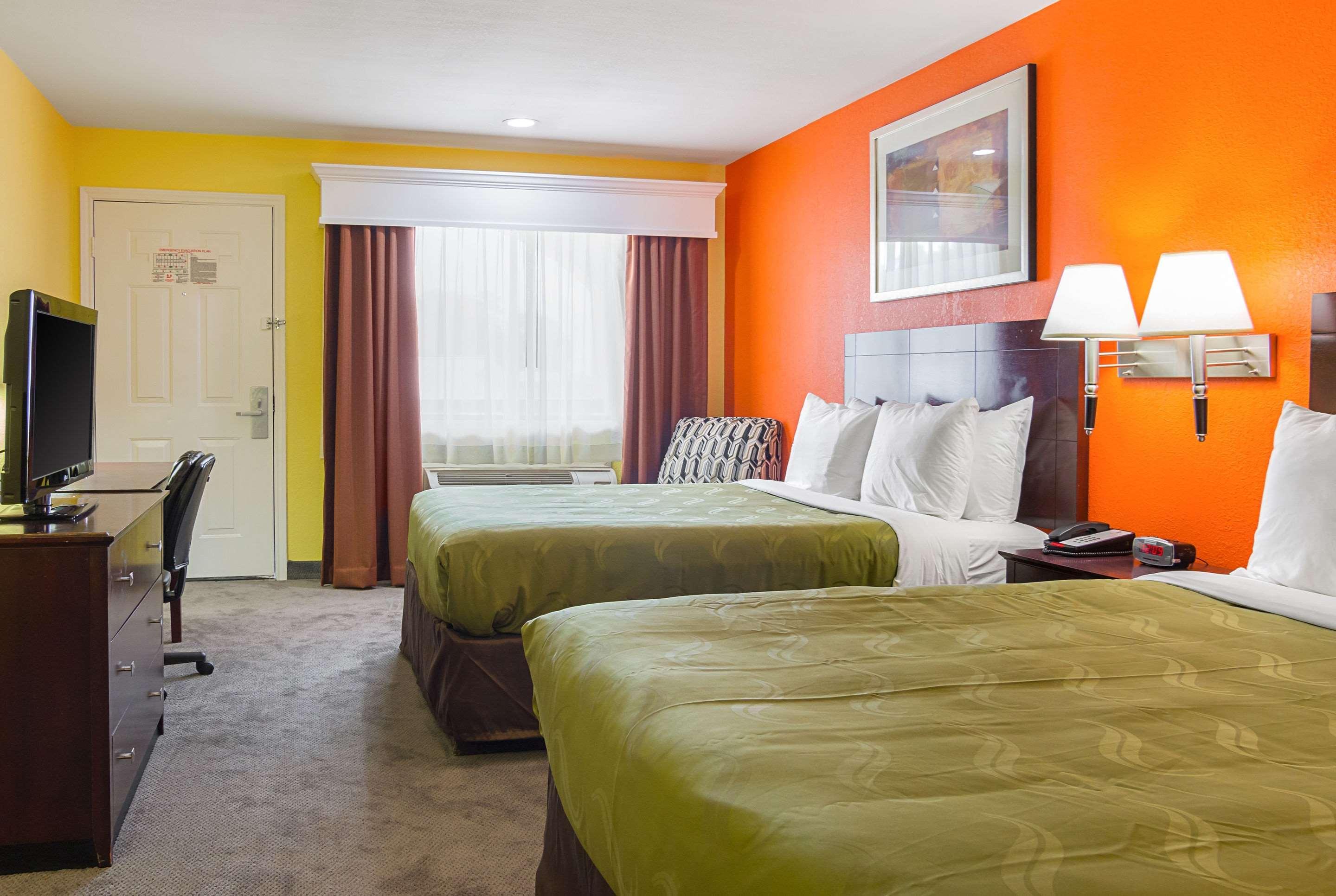 Quality Inn Carthage Екстериор снимка