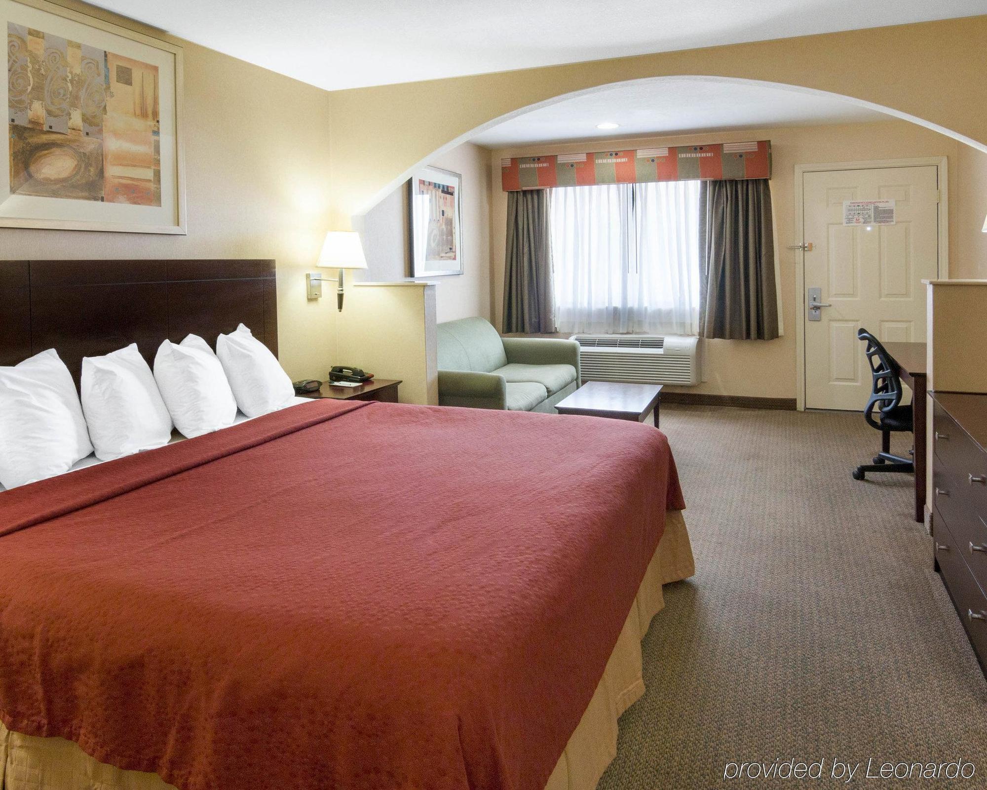 Quality Inn Carthage Екстериор снимка