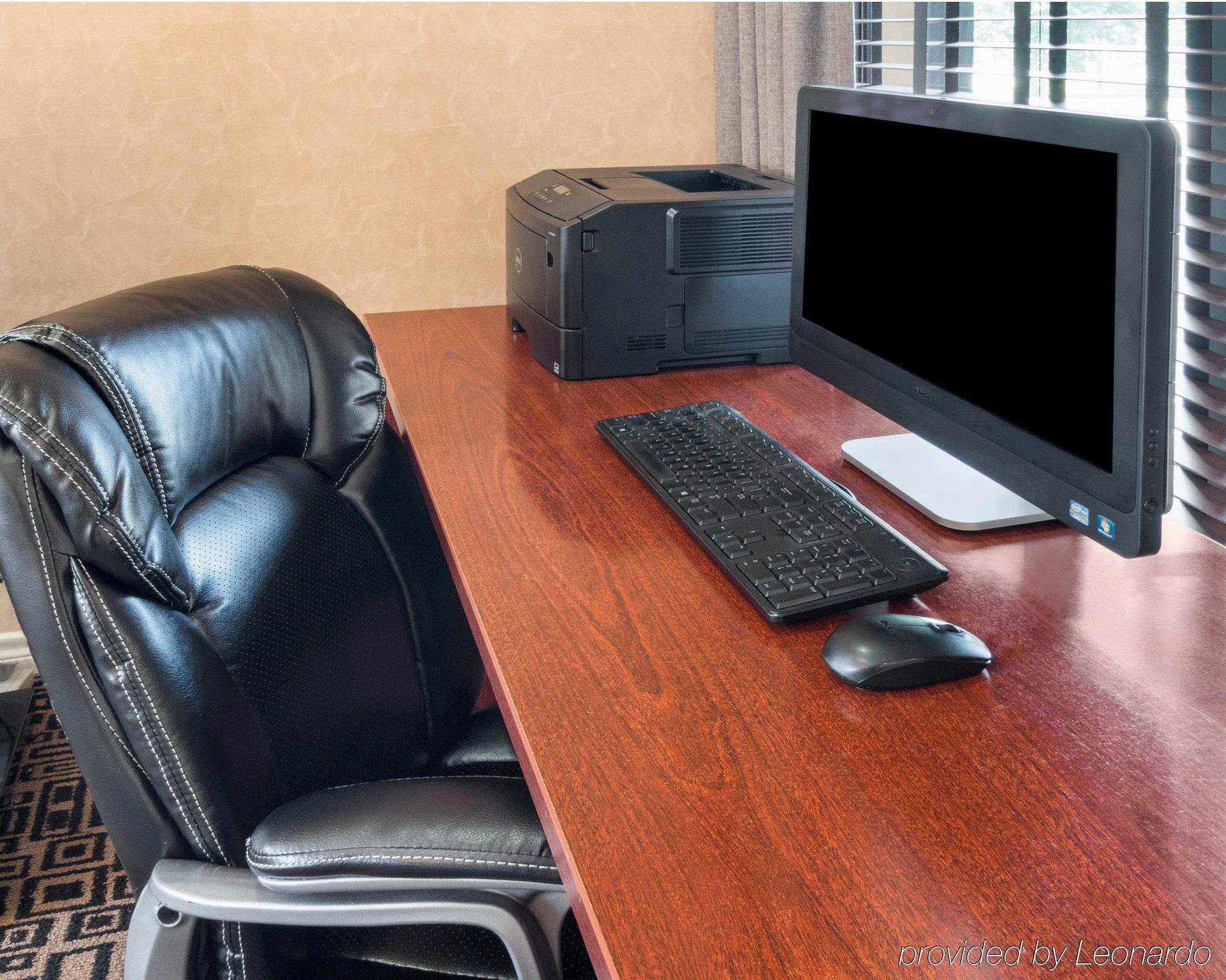 Quality Inn Carthage Екстериор снимка