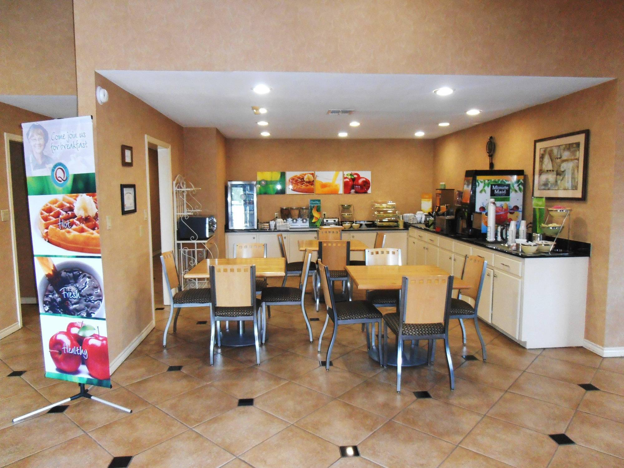 Quality Inn Carthage Екстериор снимка